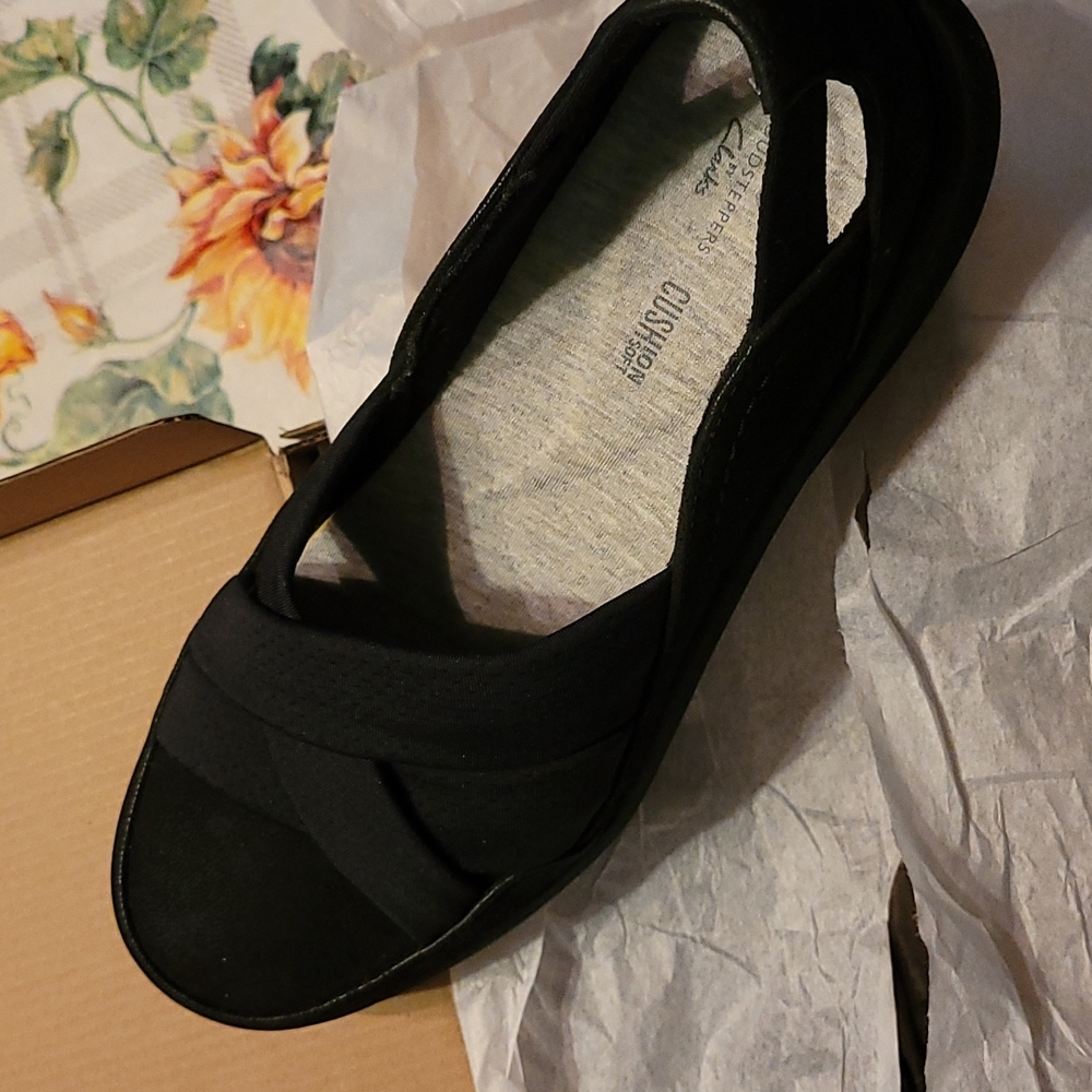 Shoe